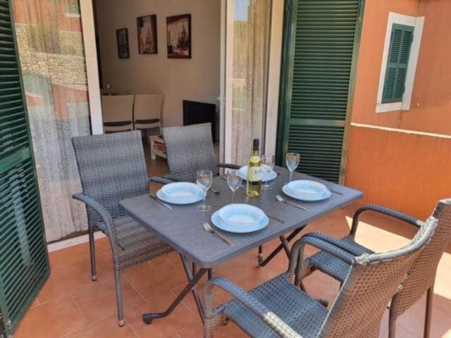Garbi & Xaloc Apartamentos カラ・ガルダナ エクステリア 写真