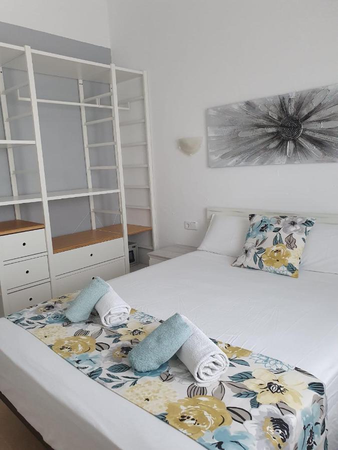 Garbi & Xaloc Apartamentos カラ・ガルダナ エクステリア 写真