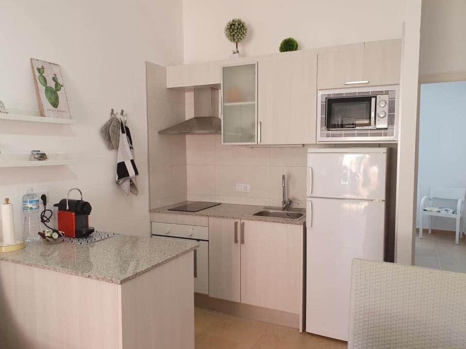 Garbi & Xaloc Apartamentos カラ・ガルダナ エクステリア 写真
